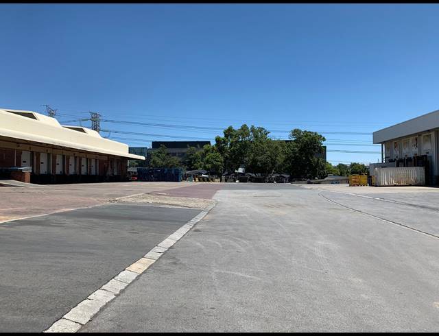 9,000M² WAREHOUSE TO LET IN EASTGATE